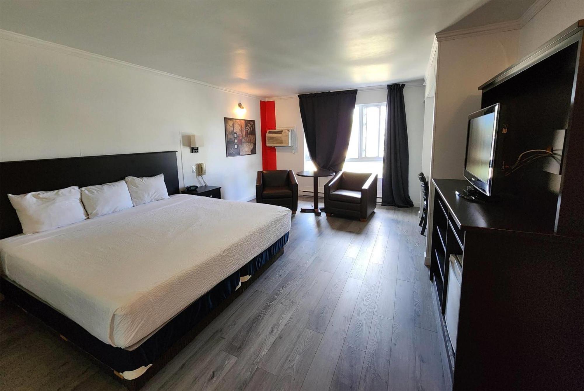 Hotel Ramada By Wyndham Laval Zewnętrze zdjęcie